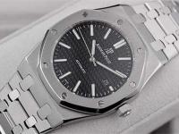 爱彼手表表带太紧处理方法详解（轻松调节佩戴舒适度）